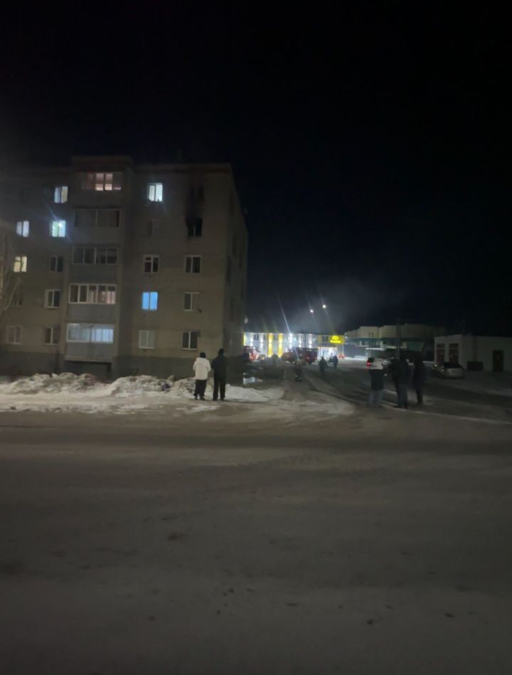 В одной из пятиэтажек Чистополя произошел пожар