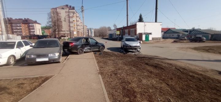 В ДТП в Чистополе пострадала трехлетняя девочка