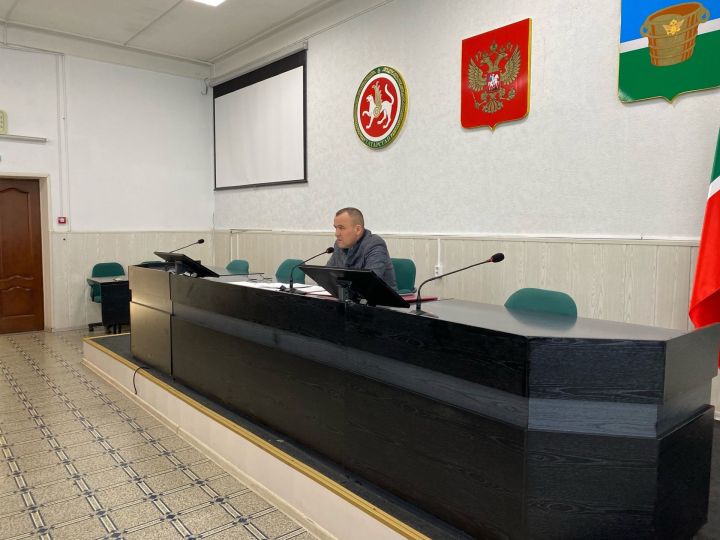 Безопасность, экология и обращения граждан: главные темы еженедельного совещания в муниципалитете