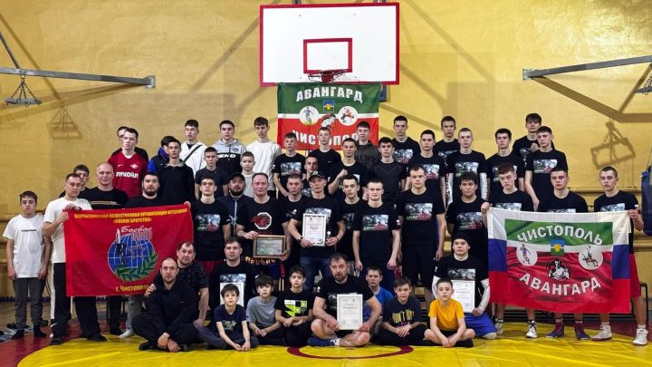 В Чистополе состоялся мастер-класс по боевым искусствам от Александра Даренкова