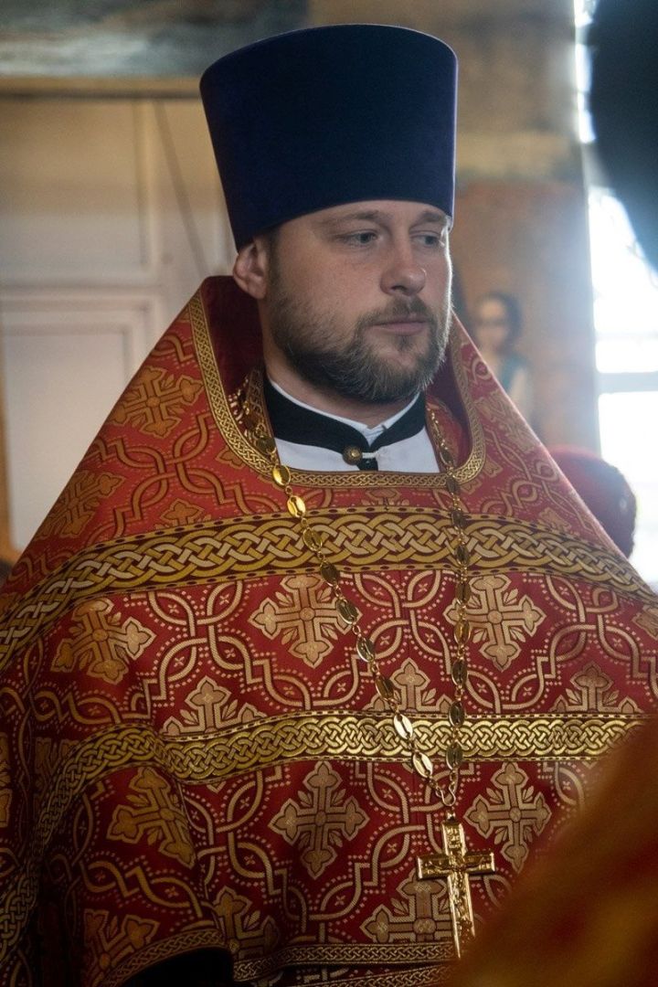 Иерей Александр Новицкий удостоен архиерейской награды к Пасхе