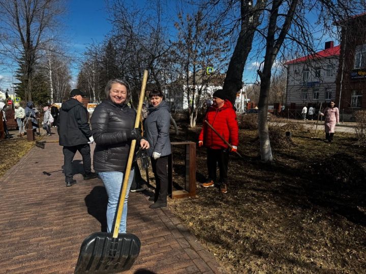 Общегородской субботник в Чистополе: вместе делаем город чище!