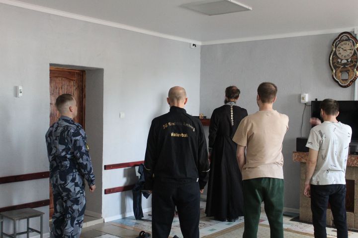 Священник Никольского собора посетил чистопольское СИЗО