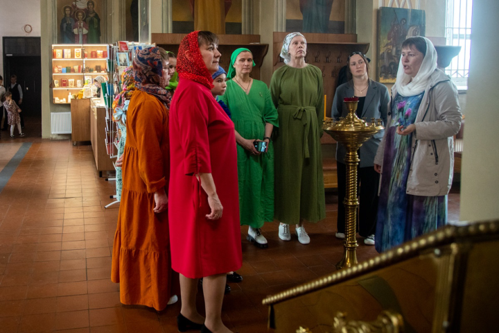 Яркое завершение учебного года в Никольской воскресной школе: песни, мультфильмы и колокольный звон