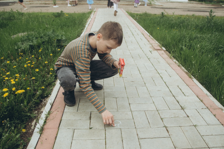 Яркое завершение учебного года в Никольской воскресной школе: песни, мультфильмы и колокольный звон