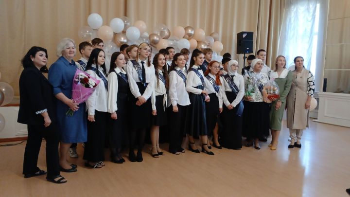 Торжественный последний звонок прозвучал в Гимназии № 2