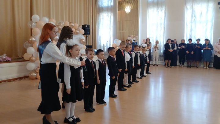 Торжественный последний звонок прозвучал в Гимназии № 2