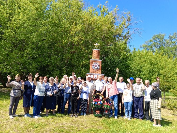 Мордва Баганалысы авылында төрле буын геройларына стенд ачыла