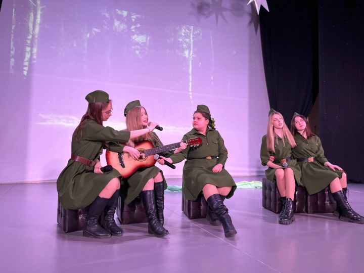 «Песни Победы» объединили чистопольскую молодёжь на конкурсе в преддверии 9 Мая