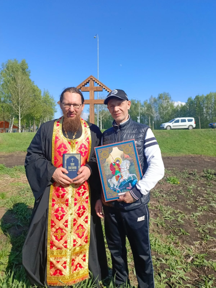 Иеромонах Силуан (Касимов) провёл молебен у строящегося храма в Чистопольском районе
