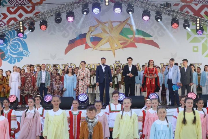 Лауреаты фестиваля «Созвездие – Йолдызлык» дадут праздничный концерт в Казани в День России