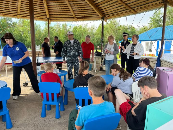 Ветераны МВД и экологи провели познавательный день для детей лагеря «Березка»