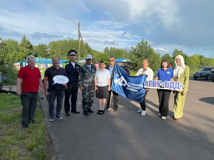 Ветераны МВД и экологи провели познавательный день для детей лагеря «Березка»