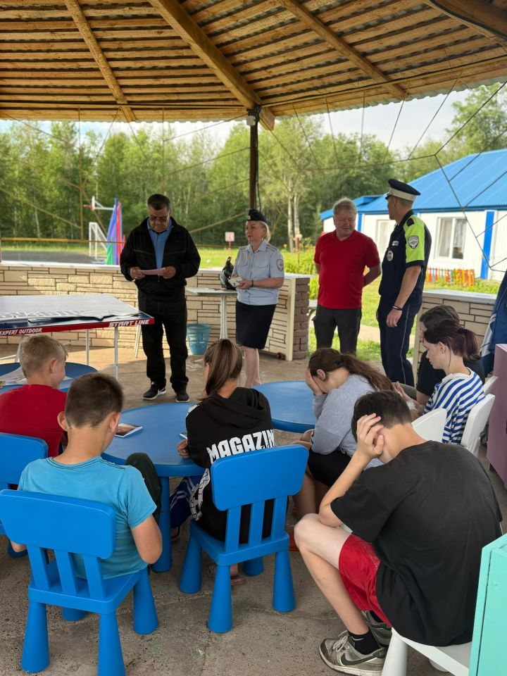 Ветераны МВД и экологи провели познавательный день для детей лагеря «Березка»
