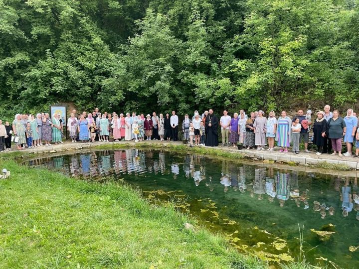 В селе Чистопольского района совершили водосвятный молебен в день Крещения Руси