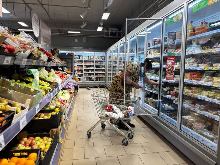 Названы продукты, которые сильнее всего подешевели летом