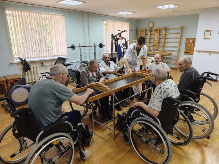 Мини-чемпионат по джакколо прошел в доме-интернате для пожилых людей