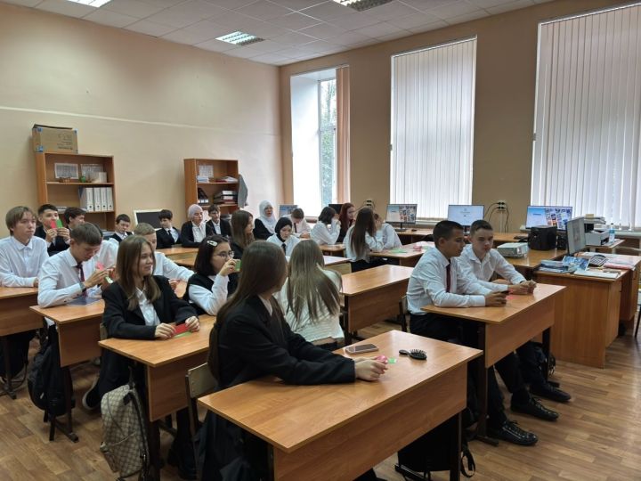 Чистопольским школьникам рассказали о правилах поведения в интернете