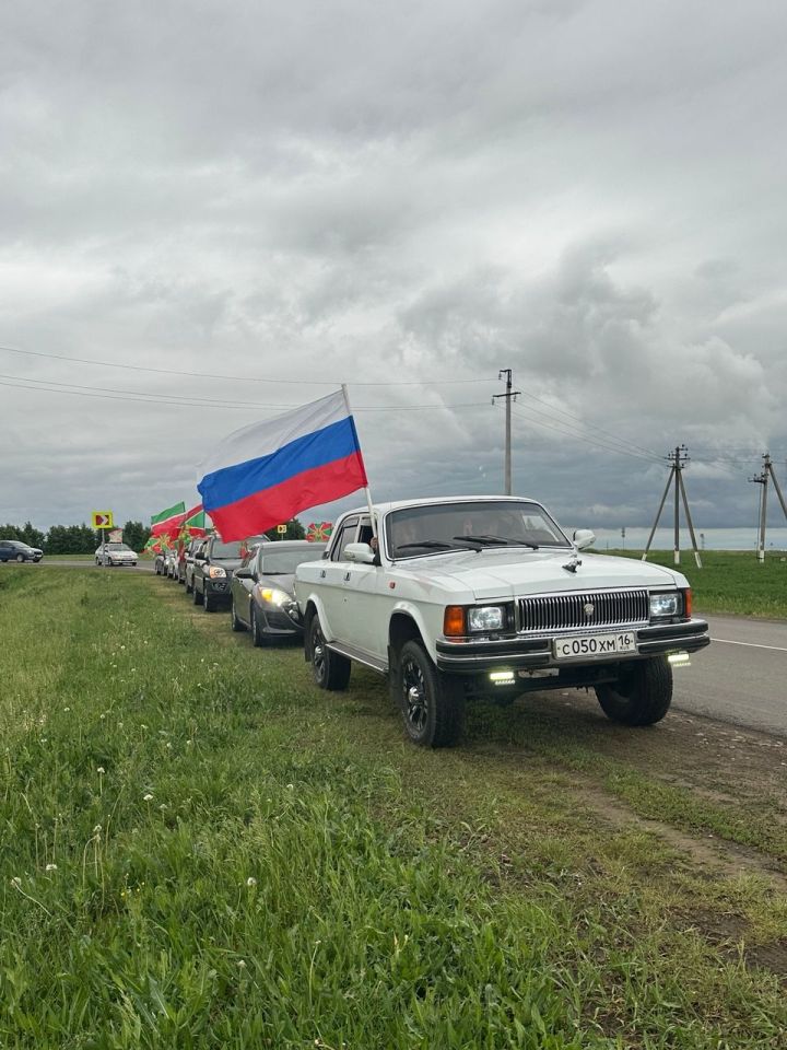 Автопробег пограничников прошел по улицам Чистополя