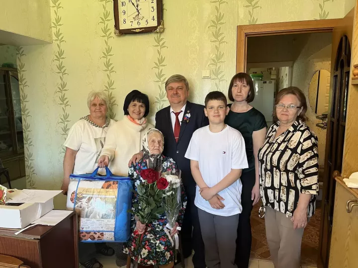Труженица тыла из Чистополя отмечает юбилей в День Победы