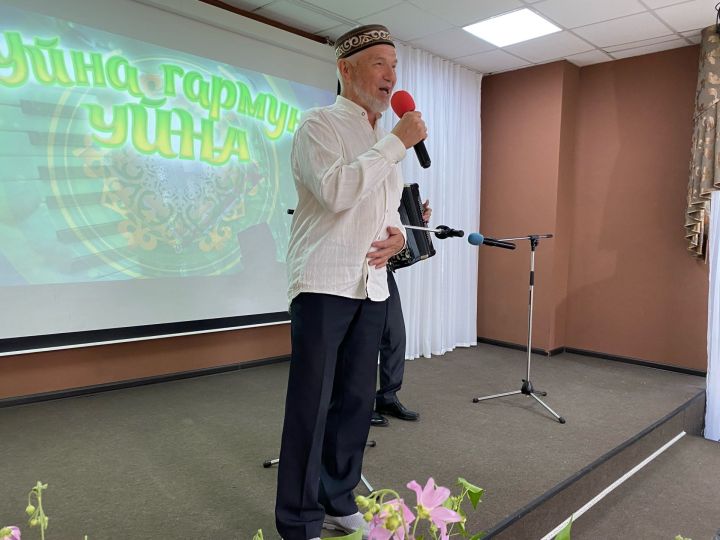 В Чистополе состоялся первый фестиваль гармонистов и баянистов