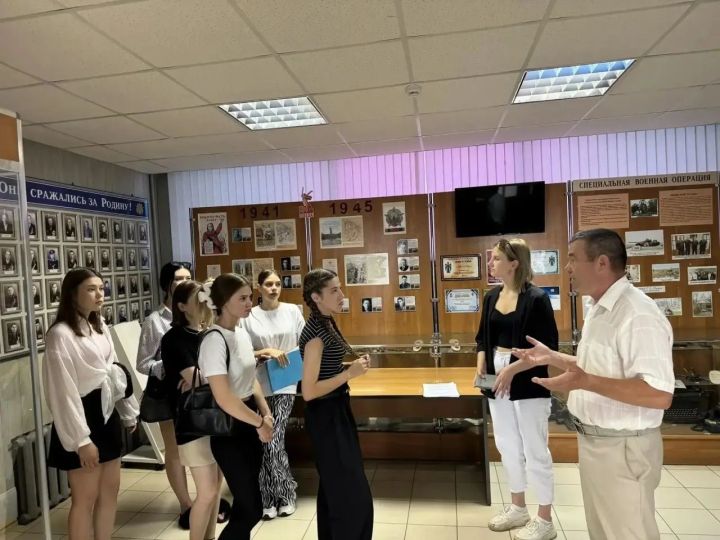 Студенты-юристы КИУ познакомились с работой чистопольской полиции