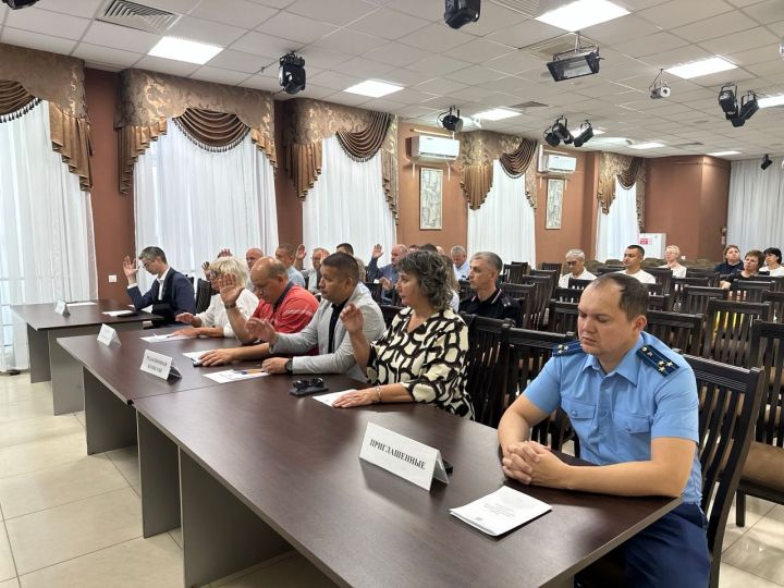В Чистополе внесены изменения в бюджетный процесс и порядок приватизации муниципального имущества