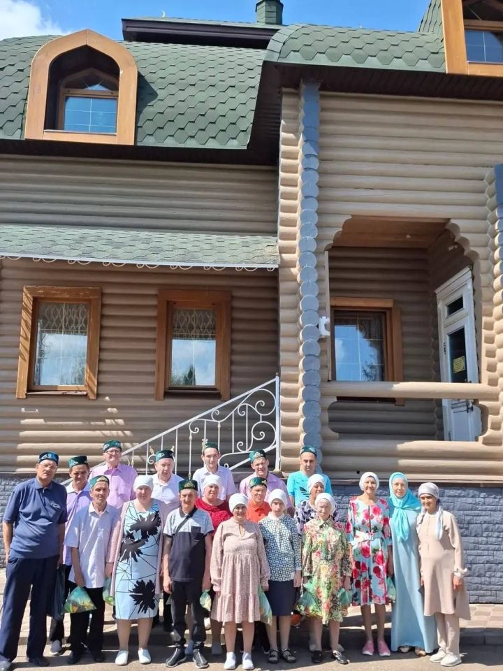 В мечети «Аниляр» прошёл благотворительный обед для чистопольцев с ограниченными возможностями здоровья