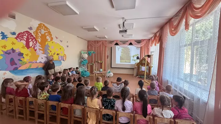Дошколятам Чистополя рассказали о деревьях и обитателях леса