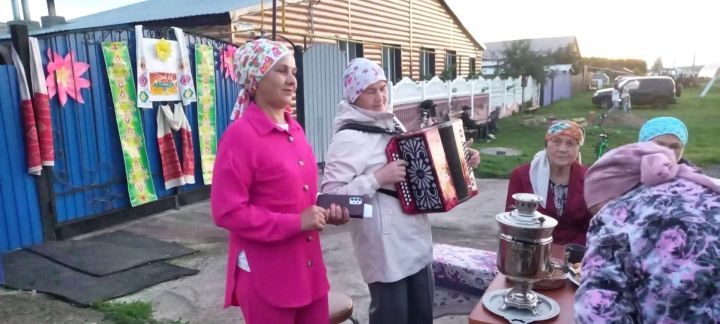 Чистай районында берничә буын авылдашларны берләштергән традицион кич утырулар булды
