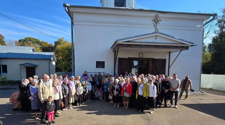 В Чистополе освятили колокола для храма Казанской иконы Божией Матери