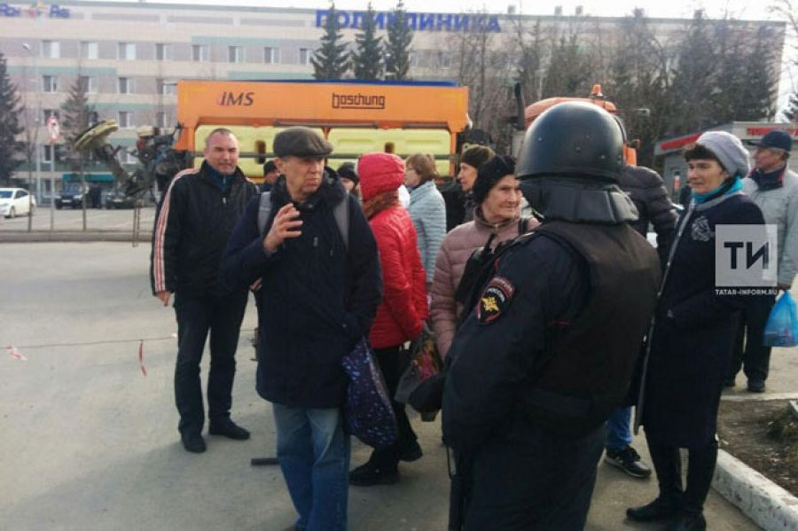 Эвакуация в казани. Сотрудники Южного вокзала. Южный вокзал Казань. Эвакуация в Казани сегодня.