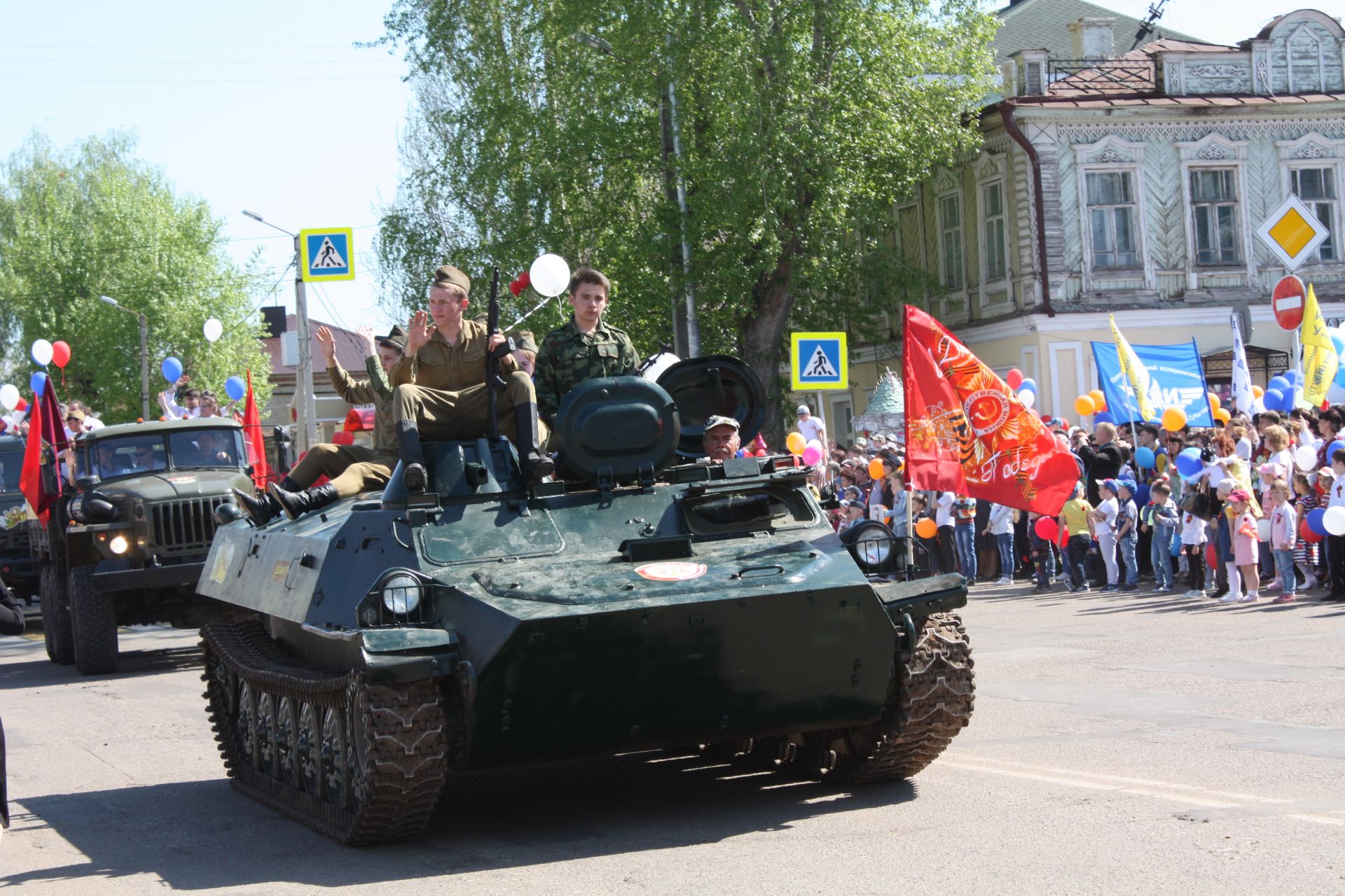 В Чистополе состоялся торжественный митинг к Дню Победы (ФОТО + ВИДЕО)