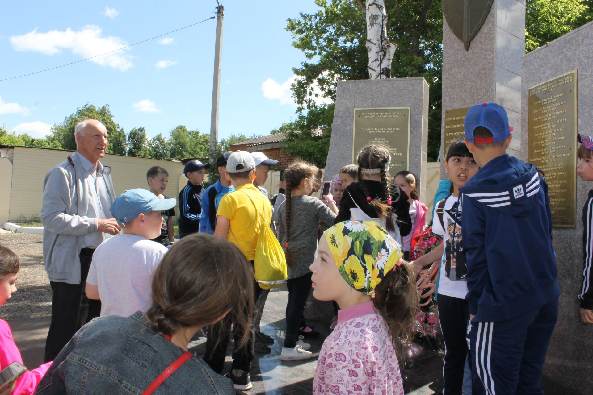 Полезная экскурсия! Дети посетили музей истории чистопольской милиции