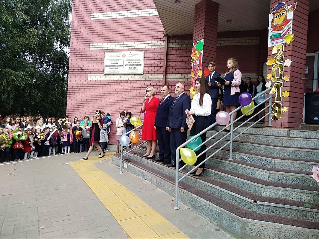 В Чистопольских школах прошли торжественные линейки, посвященные началу учебного года (ФОТОРЕПОРТАЖ)