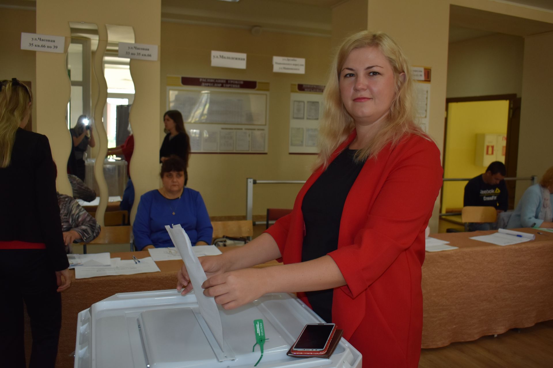 В Чистопольском районе открылись избирательные участки