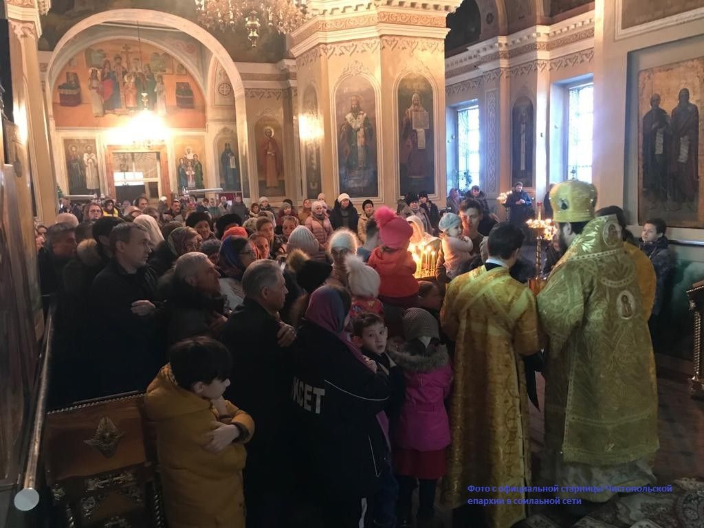 Православные чистопольцы празднуют Рождество