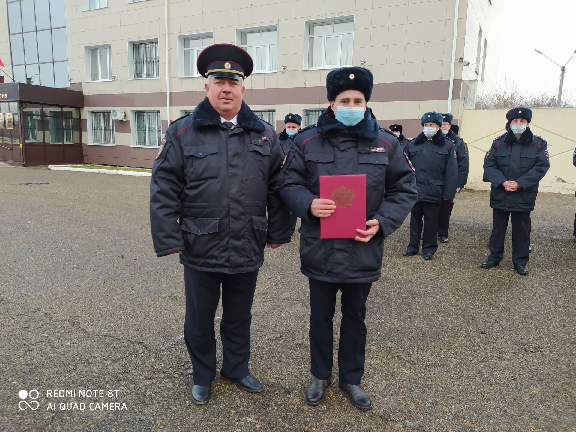 Сотрудники Чистопольской полиции почтили память погибших сотрудников при исполнении служебных обязанностей