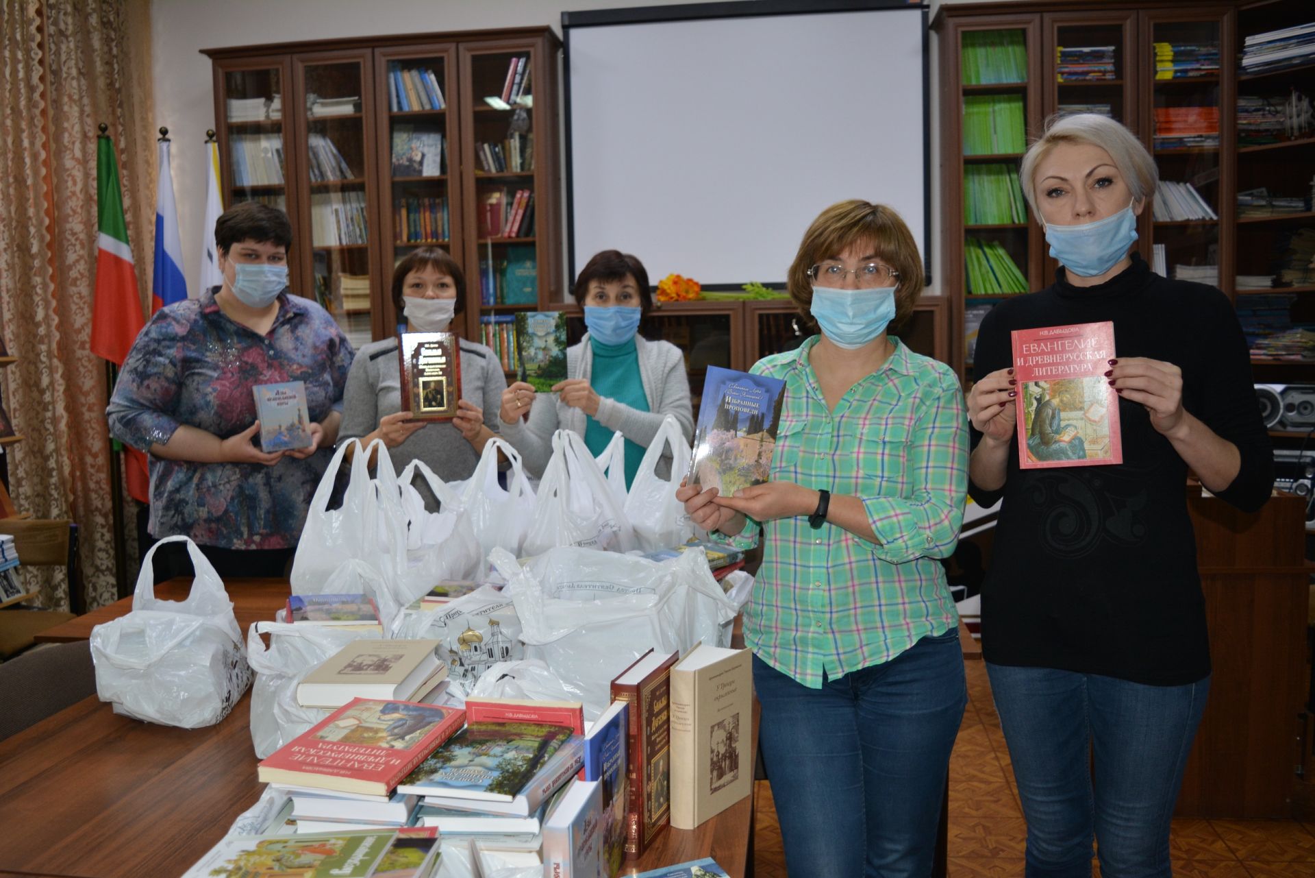 Библиотеки Чистополя пополнились комплектами православных книг
