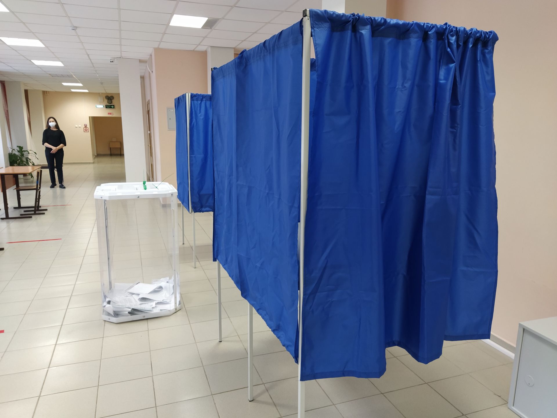 В Чистополе открылись избирательные участки