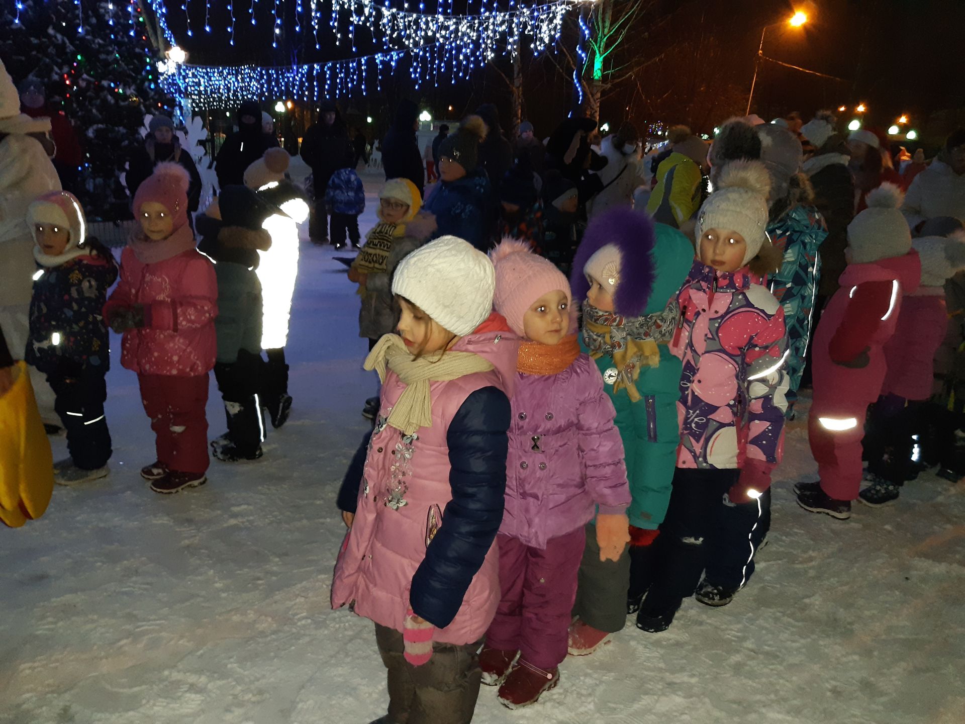 Новогодние каникулы в Чистополе проходят весело!(Фоторепортаж)