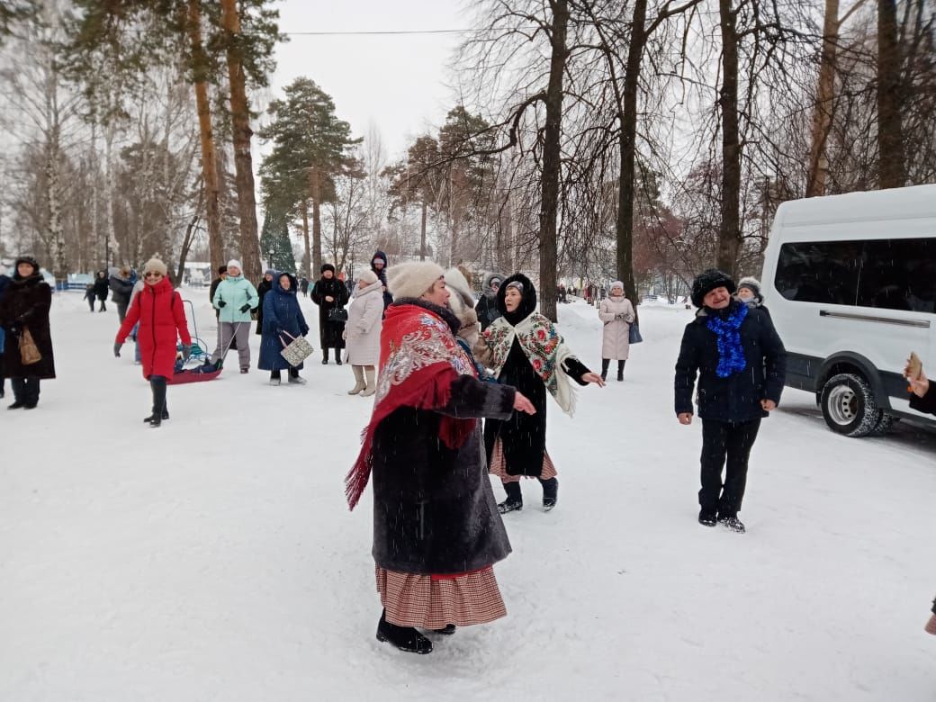В Чистополе прошли рождественские гуляния (ФОТОРЕПОРТАЖ)