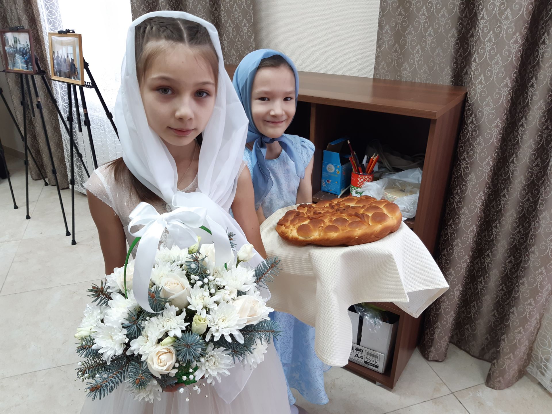 Воспитанники воскресных школ Чистополя получили рождественские подарки от митрополита Кирилла (Фоторепортаж)
