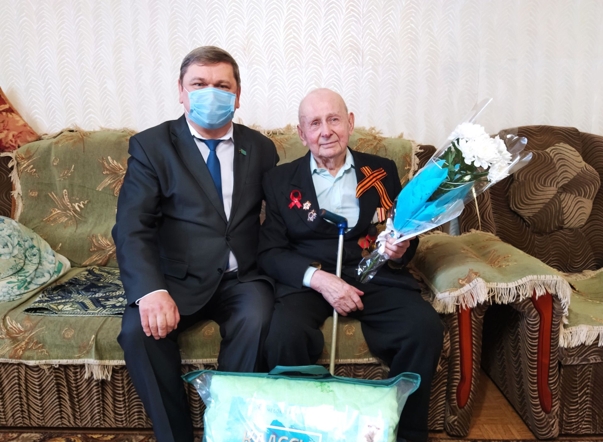 В Чистополе с 95-летием поздравили ветерана Великой Отечественной войны