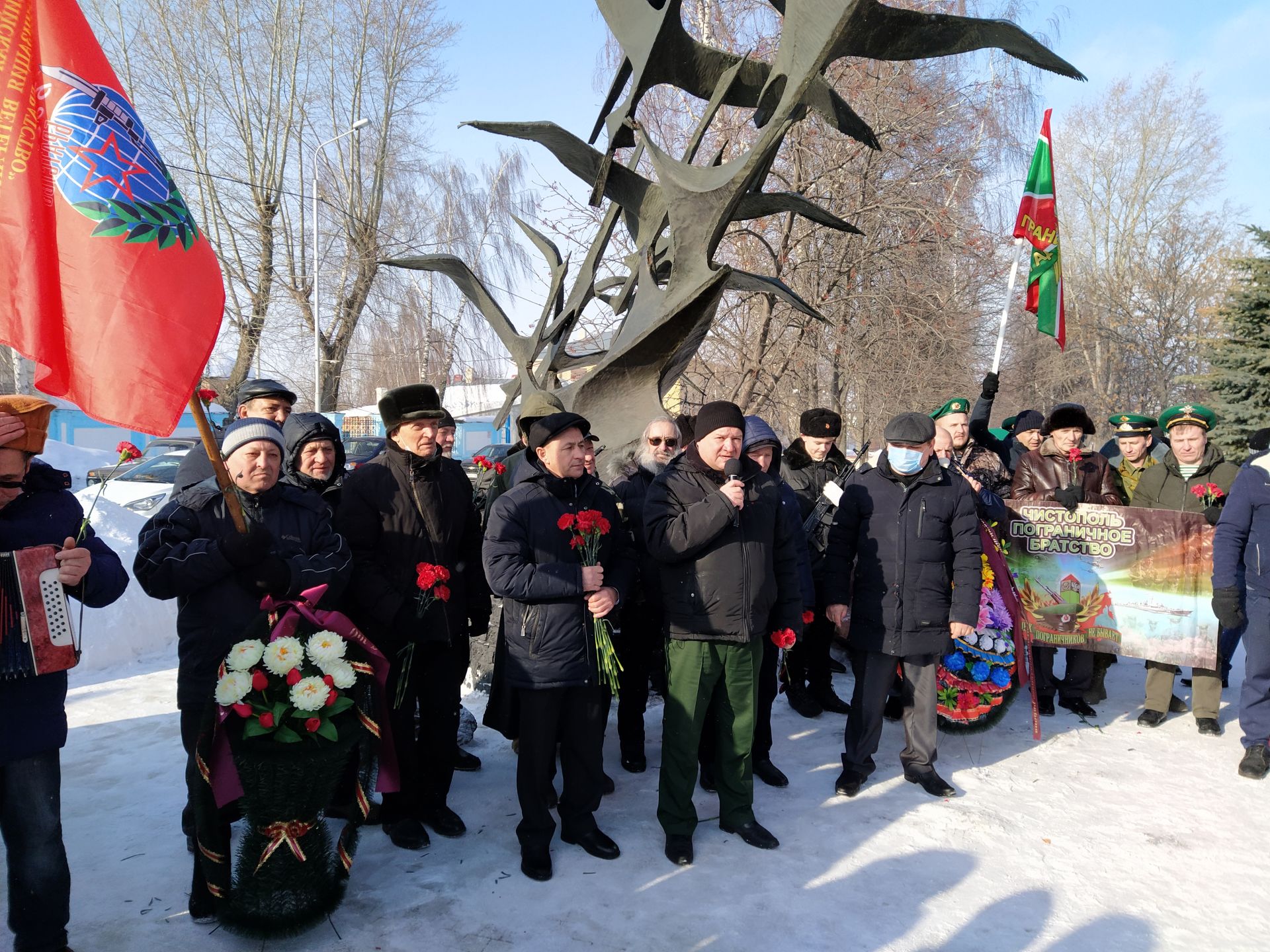 В Чистополе прошел митинг в честь 32-й годовщины вывода войск из Афганистана