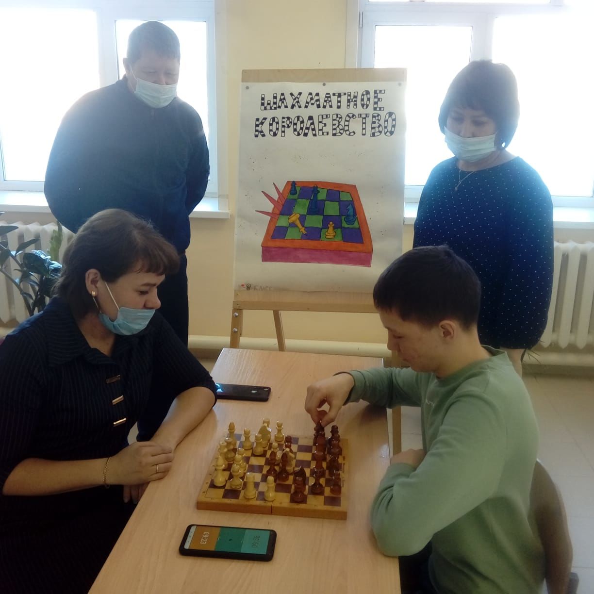 У детей из Чистопольского села появилась возможность играть в шахматы на перемене