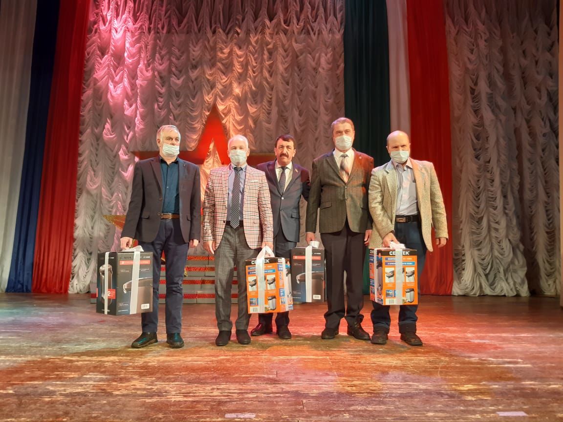 Чистопольских мужчин поздравили с Днем защитника Отечества (Фоторепортаж)