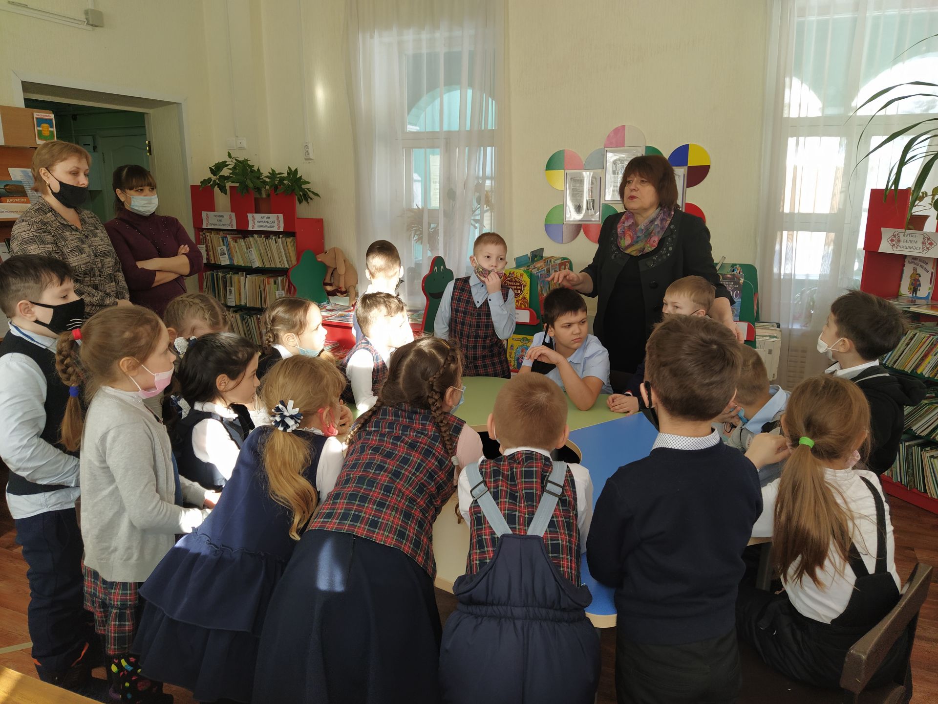 Чистопольские школьники путешествовали вместе с краеведческим сундучком