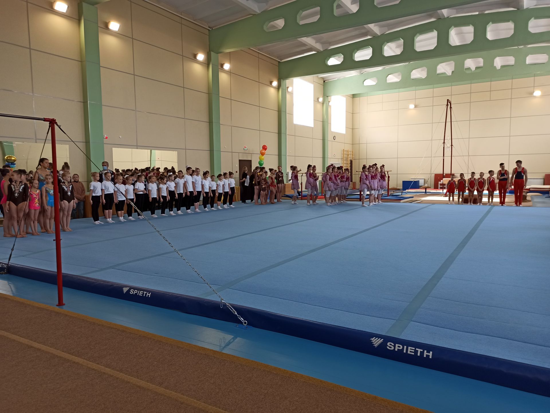 В Чистополе после реконструкции открылась спортивная школа "Гимнаст"(фоторепортаж)