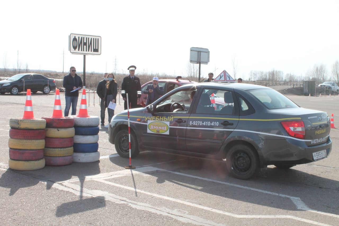 В Чистополе соревновались юные автомобилисты из семи районов